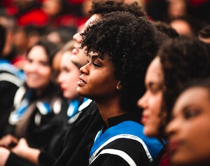 photo by Lia Castro of women graduating